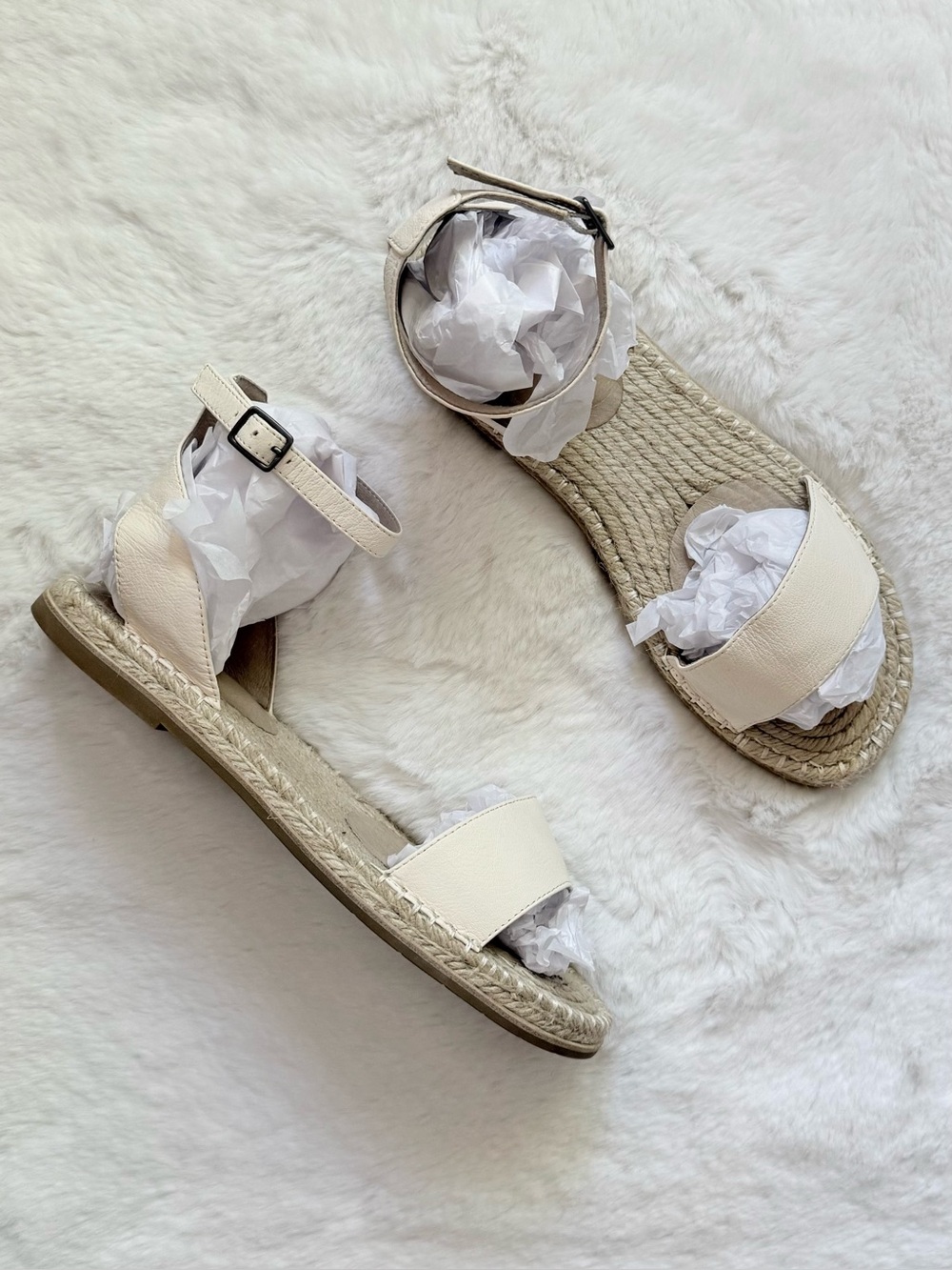 EILEEN FISHER 10 Mike Tumbled Leather Espadrille Sandals in Vanilla Ivory Cream
